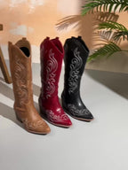 Knee-High Women's Cowboy Boots with Block Heel and Embroidered Detail