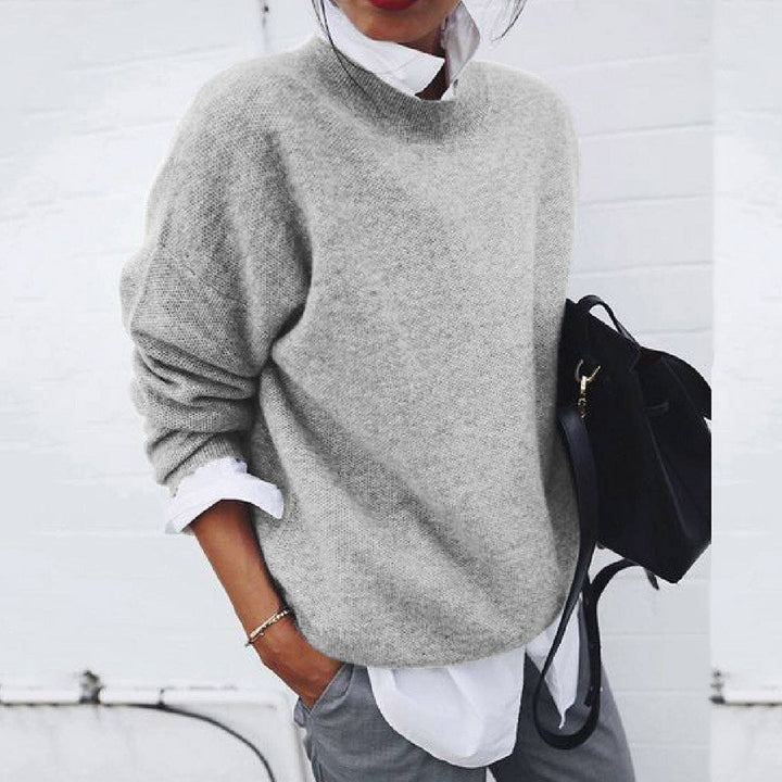 Luxe Cashmere Sweater for Women – Classic Round Neck Design with Elegant Fit