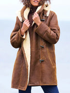 Warm and Stylish Women's Hooded Coat for Winter Comfort and Versatility