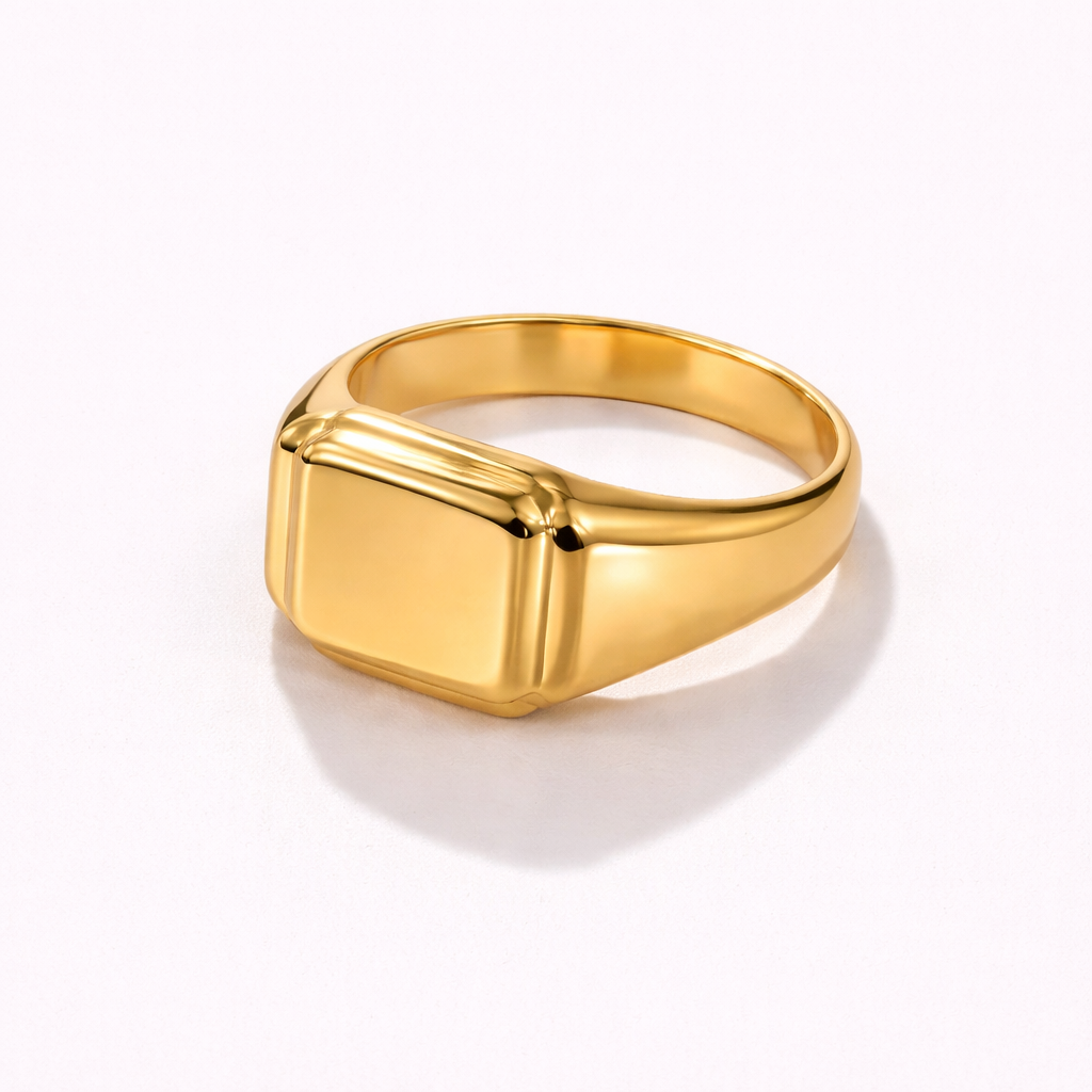 Bella Signet Ring