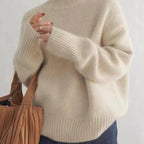 Luxurious Oversized Turtleneck Cashmere Sweater for Women – Soft Warm and Elegant
