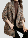Oversized Checkered Wool Coat for Women with Double-Breasted Closure and Wide Lapels