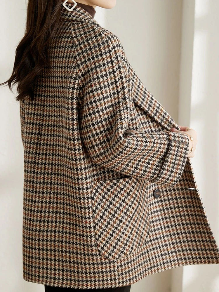 Women's Blazer with Houndstooth Pattern and Open Front