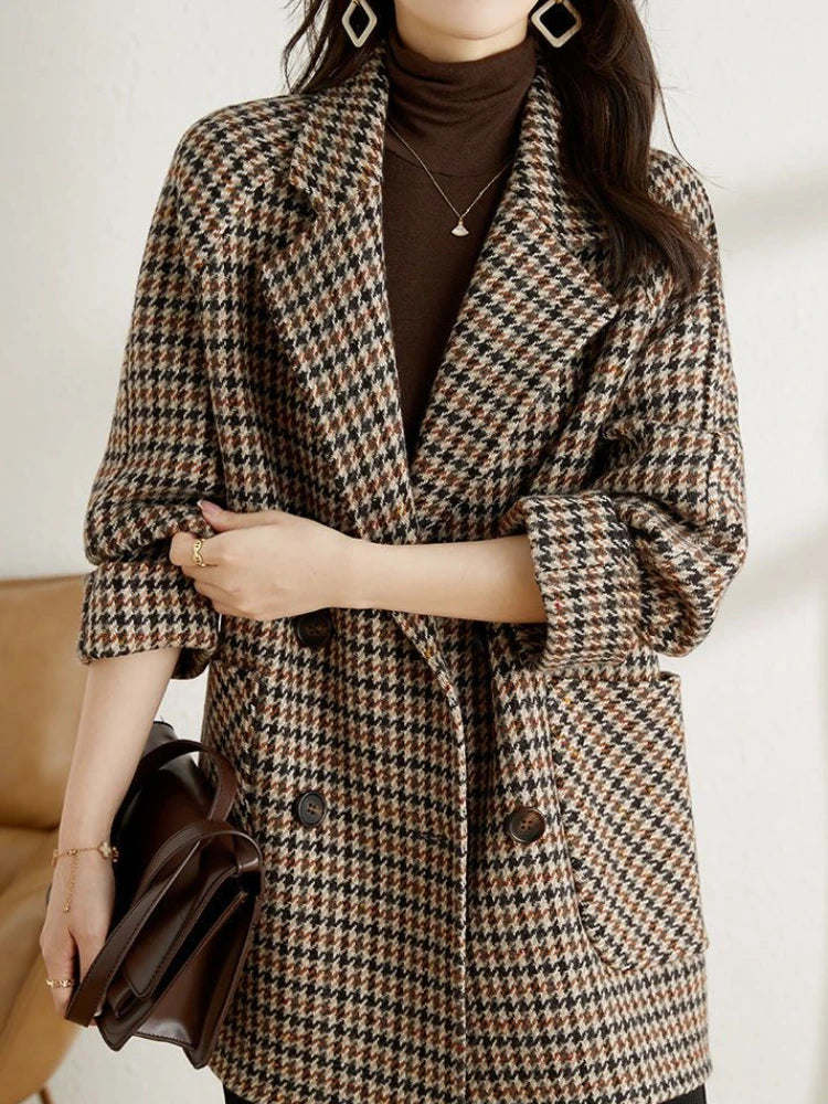 Women's Blazer with Houndstooth Pattern and Open Front