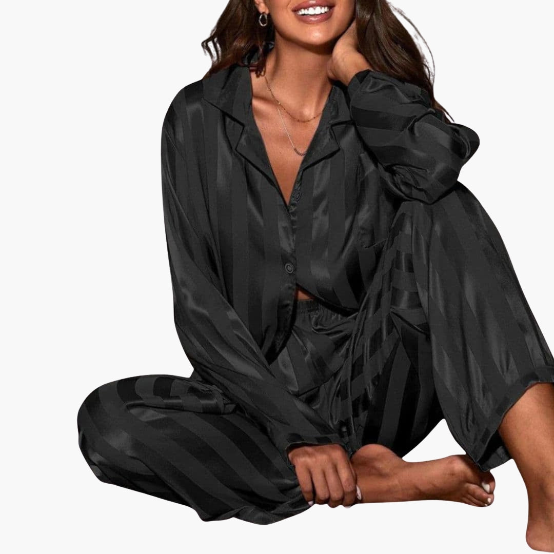 Two-Piece Women's Pajama Set with Buttoned Collar Top and Elastic Waist Pants