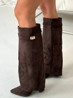 Elegant Women's Shoes with Golden Accents for Any Occasion