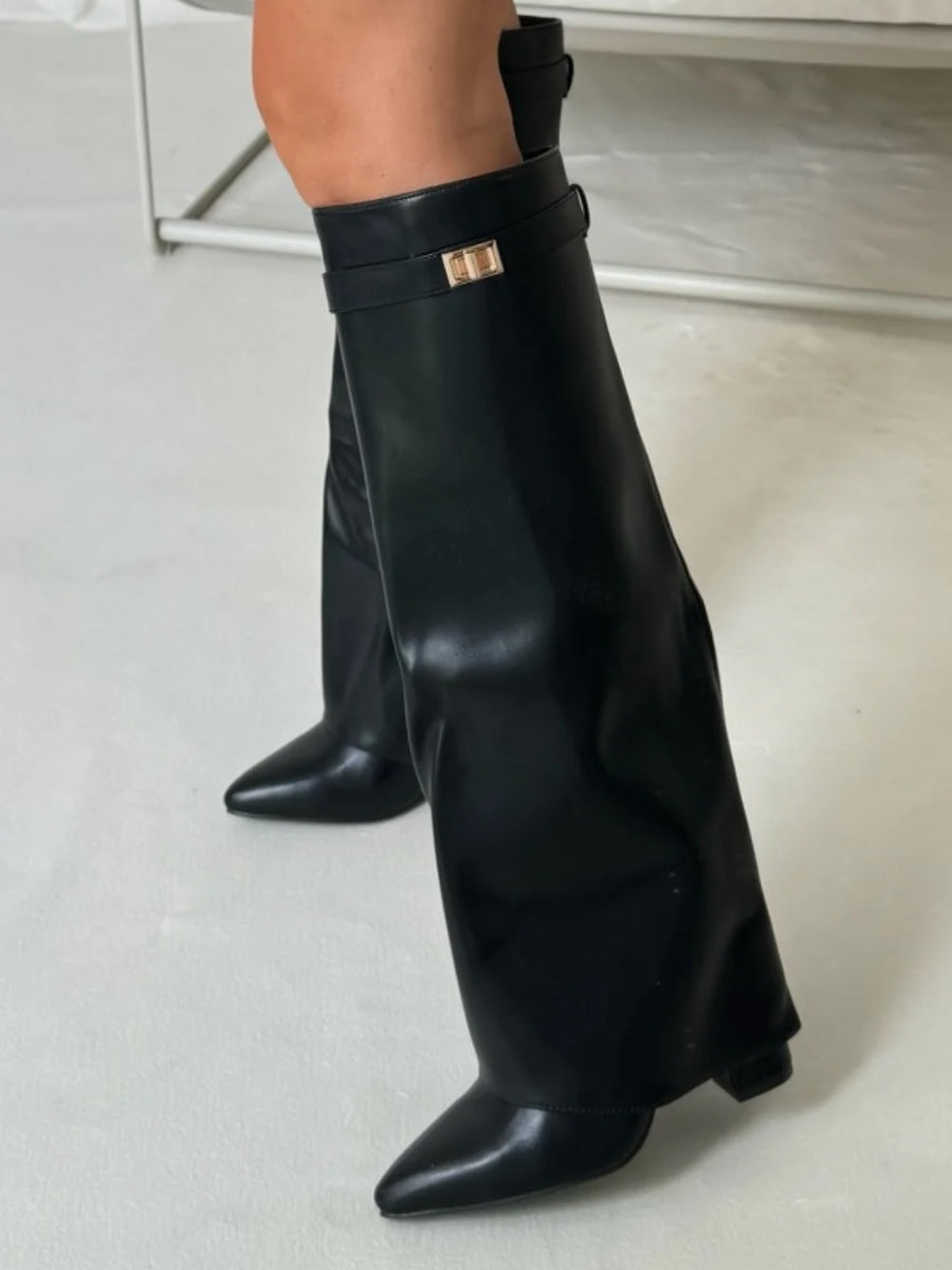 Elegant Women's Shoes with Golden Accents for Any Occasion