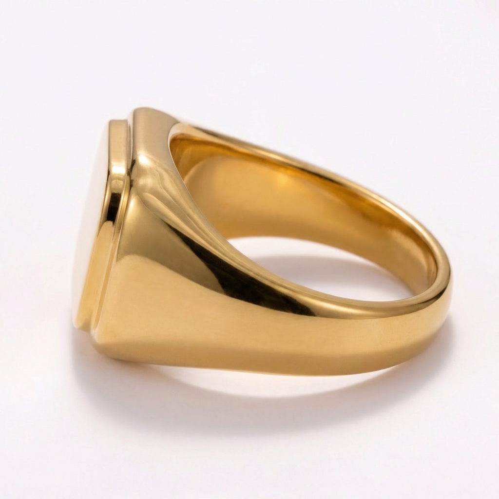 Bella Signet Ring