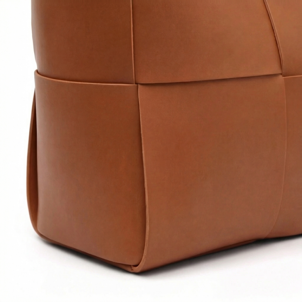 Elor Tote Bag
